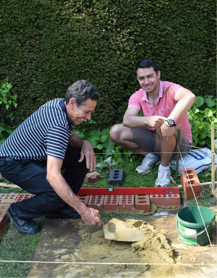 Day Volunteer Work In Garden